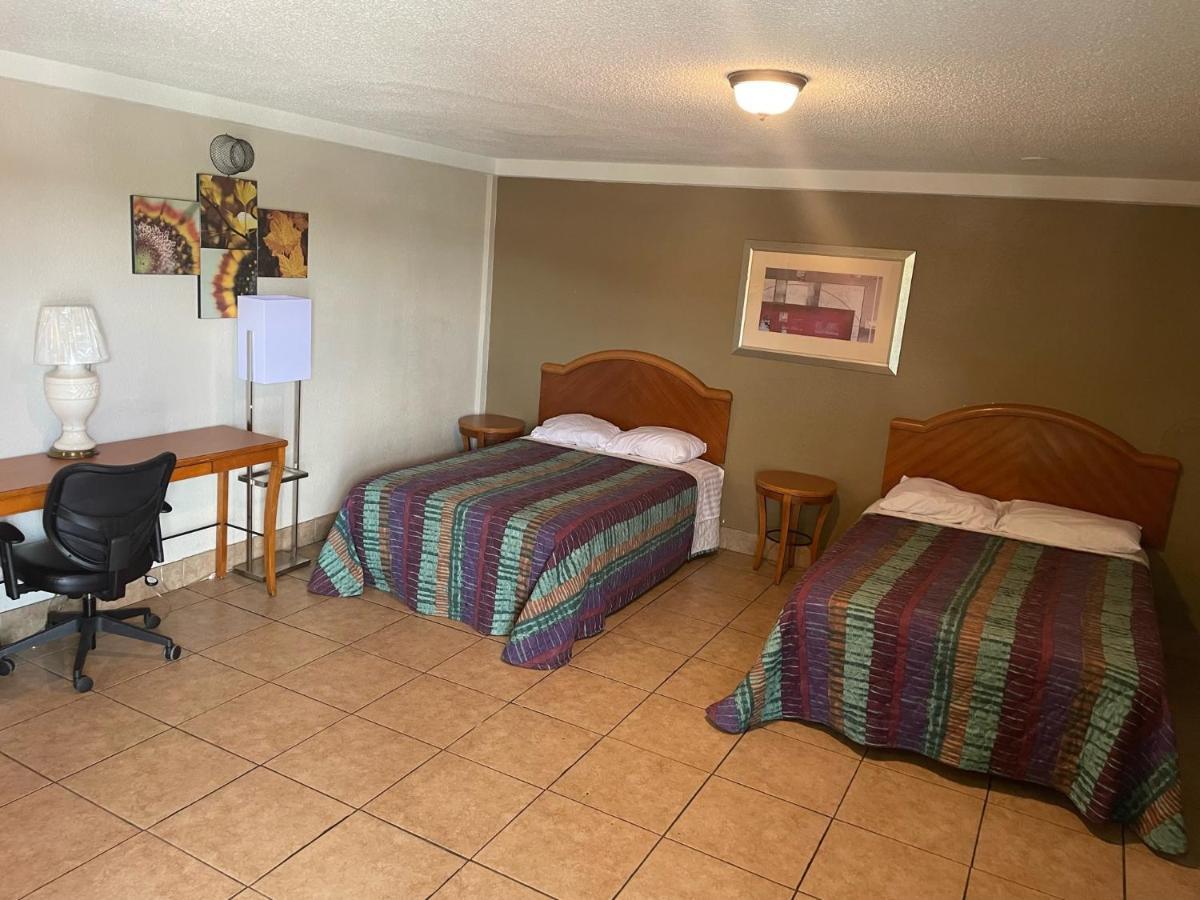 Budgetel Inn And Suites - Луисвилл Экстерьер фото